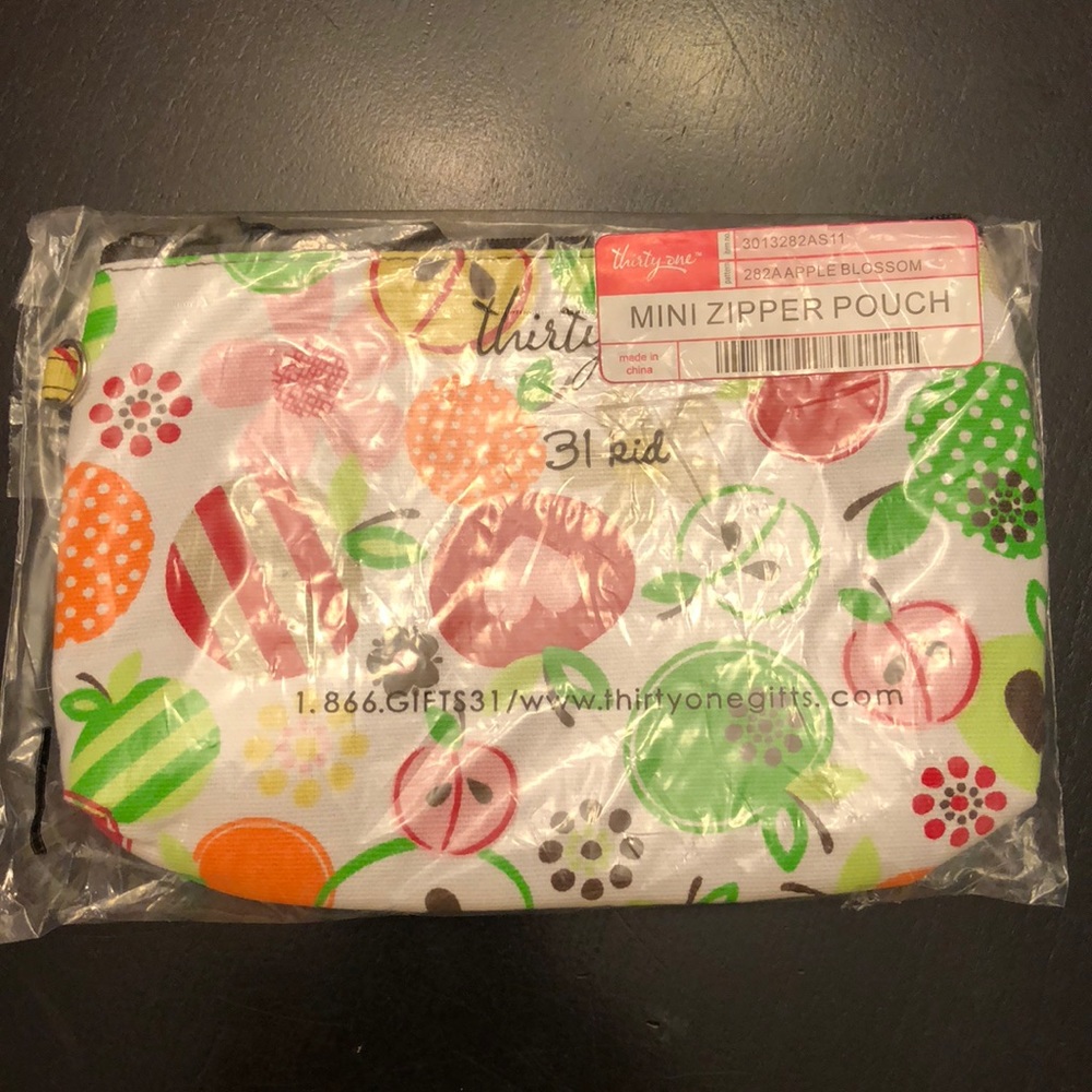 Thirty-One Mini Zipper Pouch **NWT** Apple Blossom